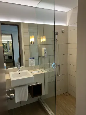 Holiday Inn Express Jakarta Pluit Citygate Kamar Photos
