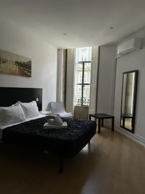 Lunar Guest House Rooms Photos
