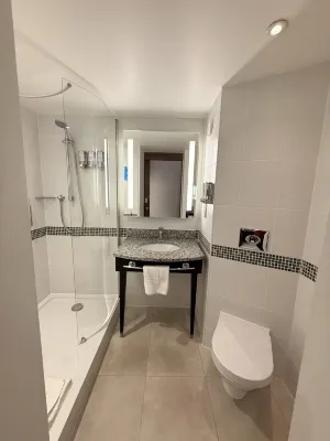 Hampton by Hilton Corby/Kettering Zimmer Photos
