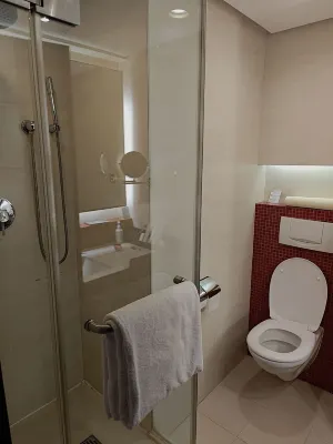 Howard Johnson Parkland Hotel Dalian Rooms Photos