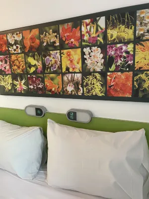 Ibis Budget Semarang Tendean Camere Photos