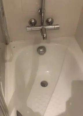 Premier Inn Abu Dhabi Capital Centre Rooms Photos