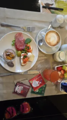 H10 Palazzo Canova Dining Photos