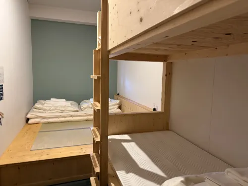 Hostel Tomar Kamar Photos