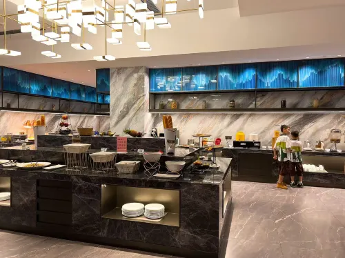 Zhuhai Xiangzhou | WINGATE • Wyndham Grand Riverside Hotel (Gongbei Port Plaza Huafa Shangdu Branch) Dining Photos