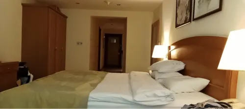 Golden Tulip Sharjah Номера Photos