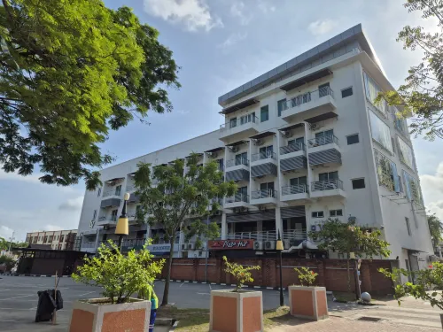 Cenang Plaza Beach Hotel Экстерьер Photos