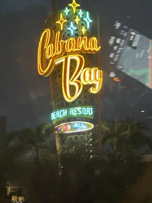 Universal’s Cabana Bay Beach Resort Рядом с отелем Photos