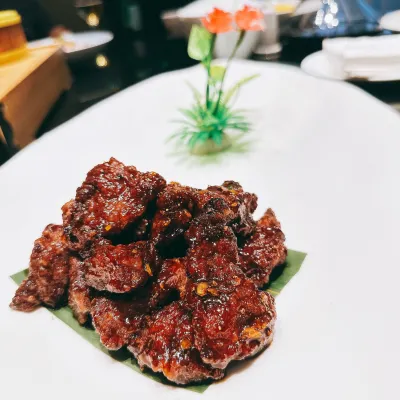 Maison New Century Hotel Shanghai Changxing Island Dining Photos