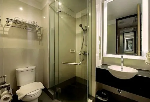 ÉL Hotel Kartika Wijaya Batu Номера Photos