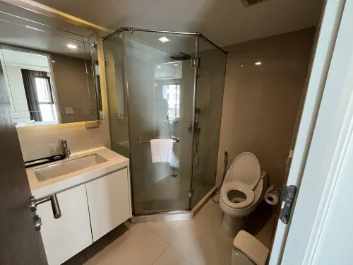 Hope Land Hotel Sukhumvit 8 Kamar Photos