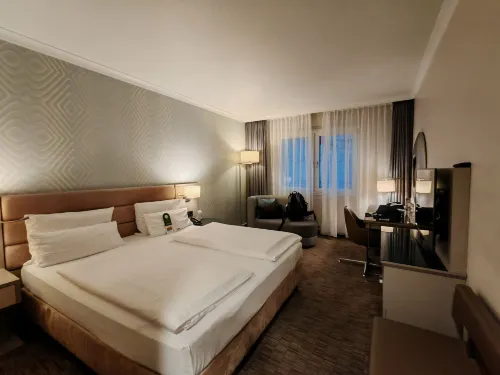 Crowne Plaza Berlin City Centre Zimmer Photos
