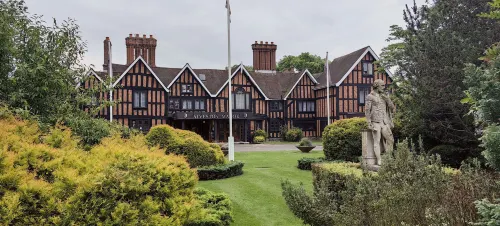 Macdonald Alveston Manor Hotel Circondario Photos