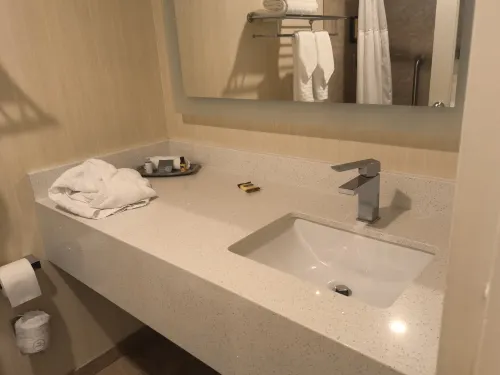 Best Western Plus Carriage Inn Rooms Photos