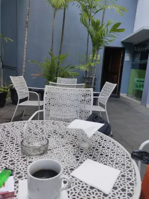 Ibis Budget Semarang Tendean Aree comuni Photos