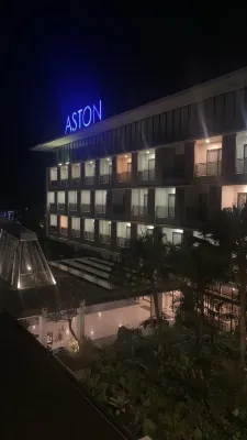 Aston Bojonegoro City Hotel Esterni Photos