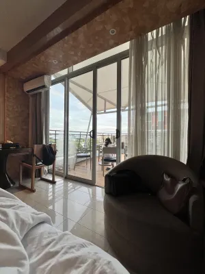 The Rinra Makassar Camere Photos