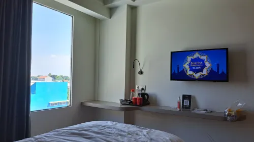 Hotel Neo+ Waru - Sidoarjo Kamar Photos