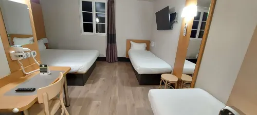 B&B HOTEL near Disneyland® Paris Zimmer Photos