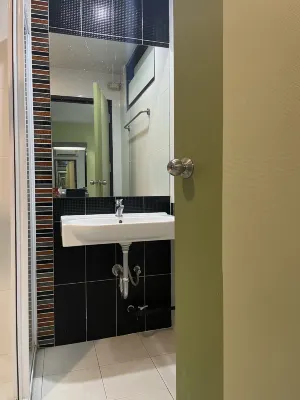 Thongmanee Hotel Rooms Photos