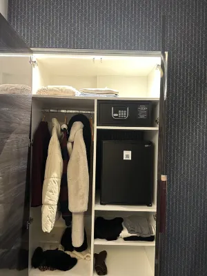 Hotel Mucha Rooms Photos