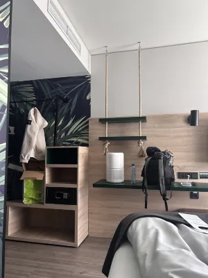 Holiday Inn - the niu, Crusoe Bremen Airport Zimmer Photos