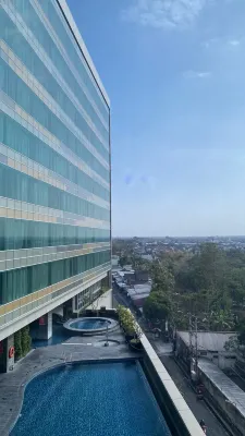 The Alana Hotel & Convention Center Solo by Aston Photos
