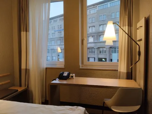 Ibis Hotel Köln am Dom Chambres Photos
