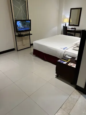 Pacific Palace Hotel Kamar Photos