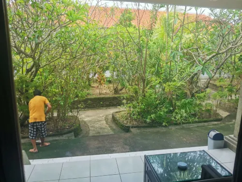 Berlian Beach Inn Kuta Area Publik Photos