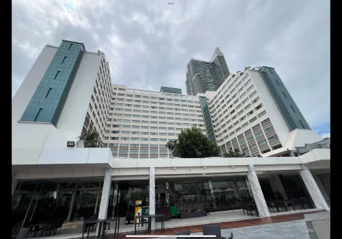 Ramada Plaza by Wyndham Bangkok Menam Riverside Exterior Photos