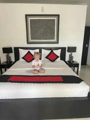 Kelapa Lovina Beach Villas - Singaraja BALI Kamar Photos