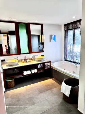 SAii Phi Phi Island Village Rooms Photos