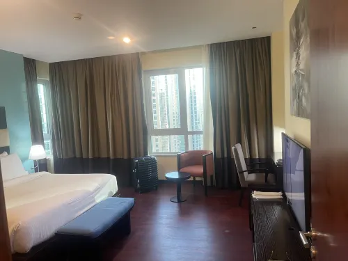 Ramada by Wyndham Downtown Dubai Zimmer Photos