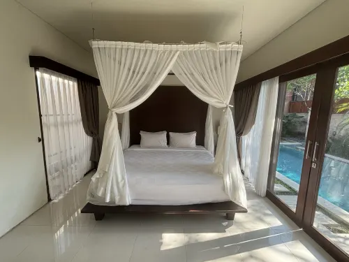The Awan Villas Kamar Photos