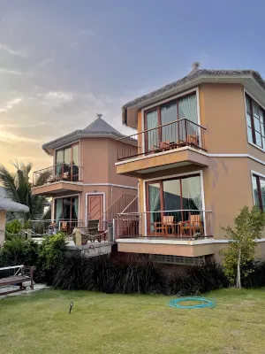 Seaman Resort Exterior Photos