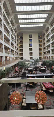 Embassy Suites by Hilton Chicago O'Hare Rosemont Public Areas Photos