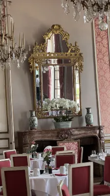 Chateau d'Artigny Photos