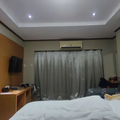 SureStay By Best Western Iconic Suvarnabhumi Rooms Photos