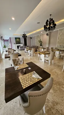 Nusa Dua Retreat Boutique Villa & Spa Makanan Photos