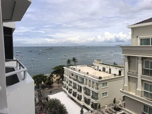 Hermann Hotel Pattaya À proximité de l'hôtel Photos