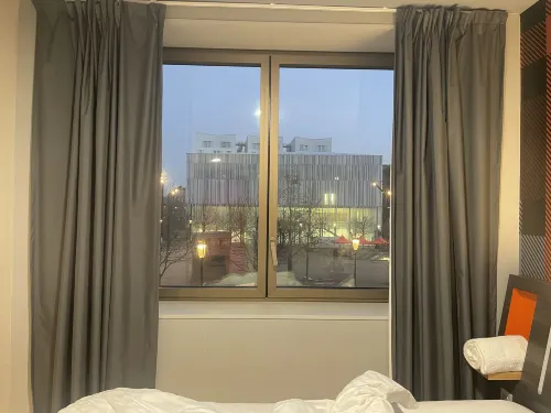 EasyHotel Paris Nord Aubervilliers Camere Photos