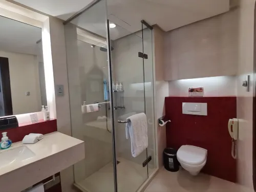 Howard Johnson Parkland Hotel Dalian Rooms Photos