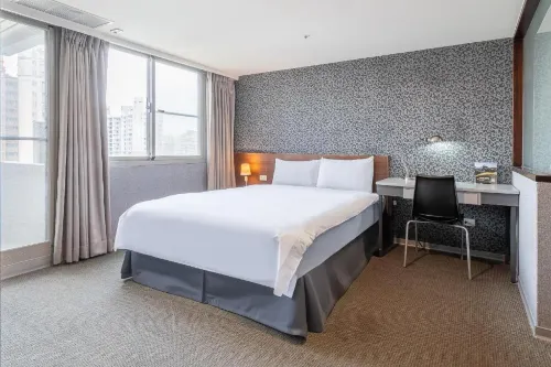The Galerie Hotel Rooms Photos