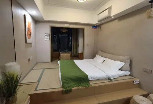 膠澳家民宿（青島五四廣場寧夏路地鐵站店） 房間 Photos
