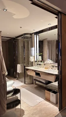 The Ritz-Carlton Shanghai, Pudong Rooms Photos
