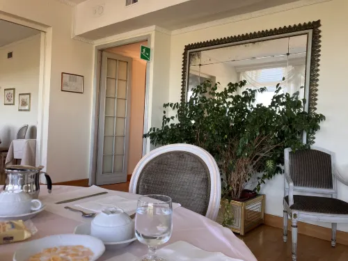 Hotel Eliseo Photos