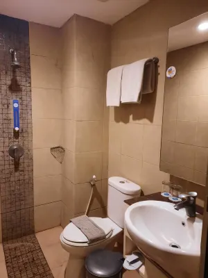 Dafam Hotel Cilacap Zimmer Photos