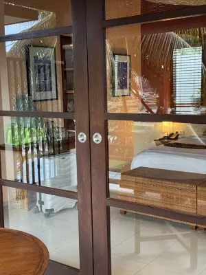 Villa Sabandari Photos