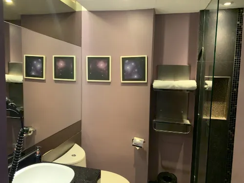 The Continent Hotel Sukhumvit Zimmer Photos